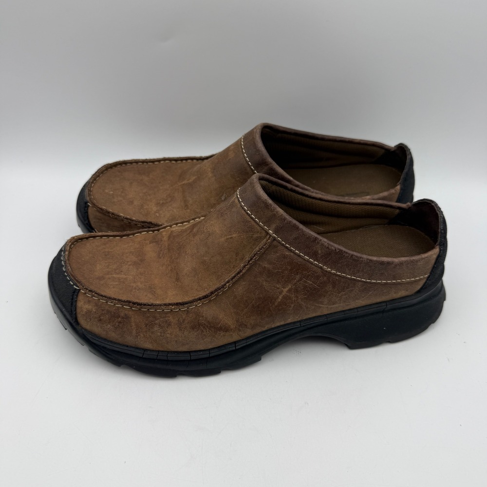 Clarks Clogs Women 8 Brown Leather Slip On Mules Distressed Comfort Casual